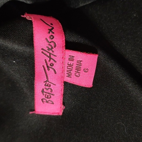 Betsey Johnson Black Floral Short Sleeve Dress Size 6 - Picture 4 of 5